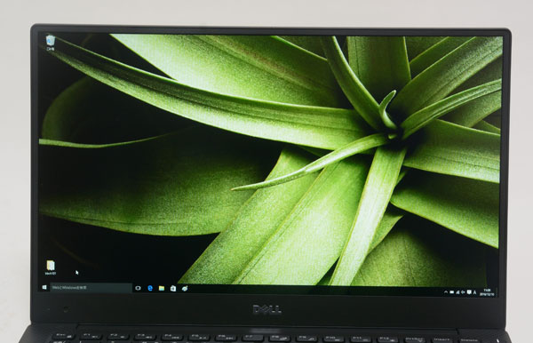 XPS 13のモニタをチェック