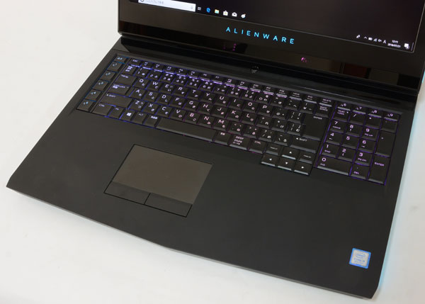 Alienware 17̖{̃TCÝA424mmij~332mmisj~29.9mmijł